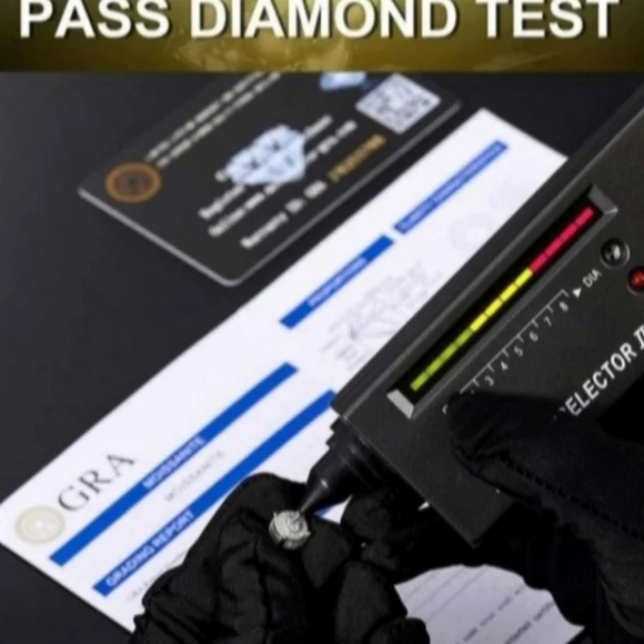 New 2ct Certified moissanite  pendant with a chain - Picture 10 of 10